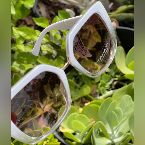 TAHARI Metal Bridge Geometric Sunglasses In White 100% UV Protection - Picture 14 of 16